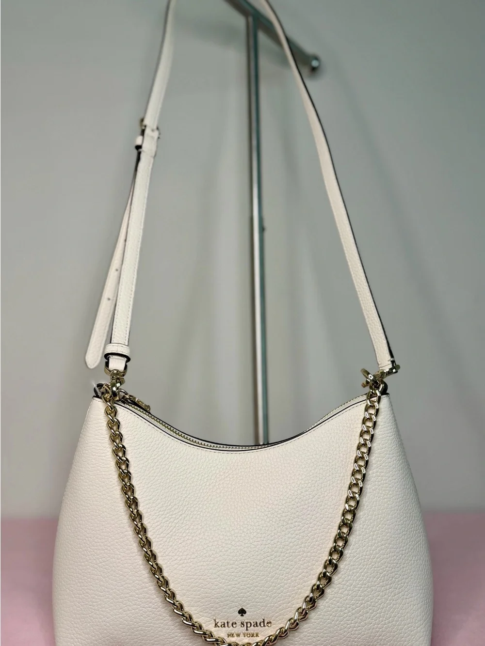kate spade Cream Leather Shoulder Bag with Gold Chain
